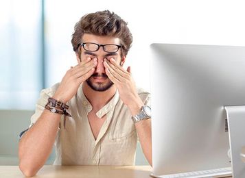 Are Computer Screens Causing Permanent Damage to Our Eyes?