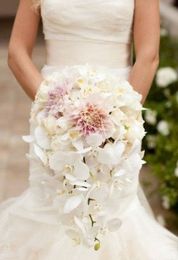 Wedding Flowers: Fresh vs Paper Flowers