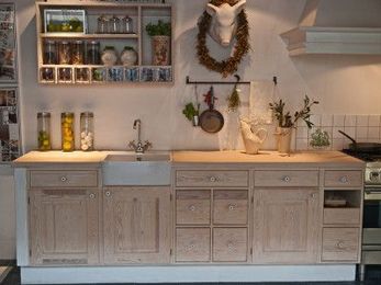3 Tips on How to Build Greener Custom Kitchen Cabinetry