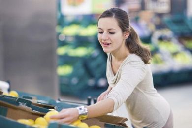 10 Simple Strategies for Saving Money on Food