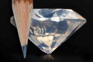 How are pencil leads and diamonds made from the same stuff?