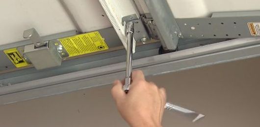 DIY Garage Door Maintenance Tips