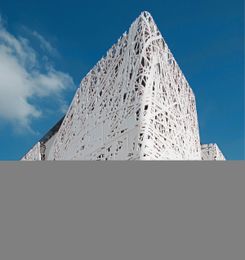 A Building That Eats Smog