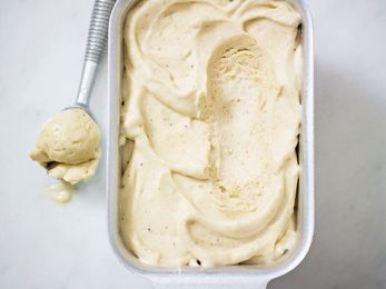 How to Make Instant Christmas Ice Cream