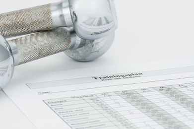 4 Exercises That Add Dumbbells to Your Full Body Home Workout