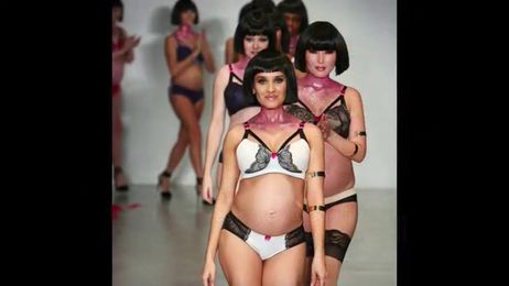 Expecting Models and Mommy Modeling