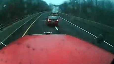 Why You Never, Ever Cut Off A Semi Truck