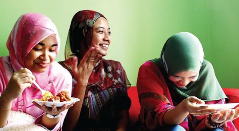 Building Support Systems While in an Unhealthy Relationship