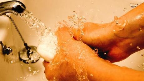 Surprising reasons your skin is dry and itchy