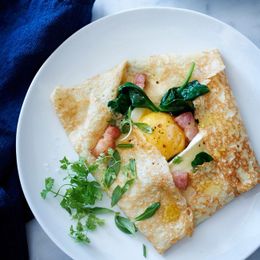 A Step-by-Step Guide to Perfect Crepes at Home