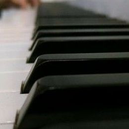 5 Piano Practice Resolutions to Keep Year Round
