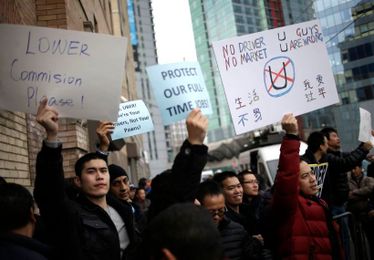 Does the U.S. Need New Rules for Workers in the Gig Economy?
