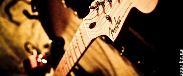 10 Easy Guitar Songs for Beginners