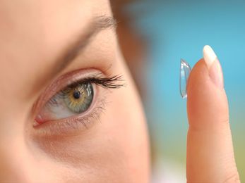 Four common ways we risk eye health by using contact lenses wrong
