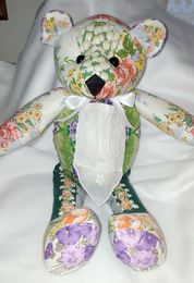 Featured Crafter: Vicki's Memory Bears