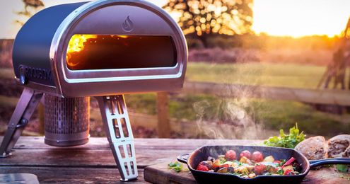 This amazing portable stone bake oven can cook a pizza in just 90 SECONDS