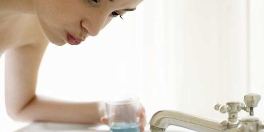 6 Essential Throat Care Tips