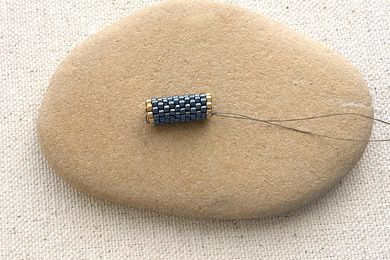 How to Zip Up a Peyote Beaded Tube Bead