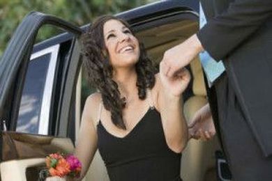 Benefits of Choosing a Prom Limo