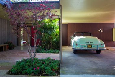 Remodeling uncovers mid-century modern gem