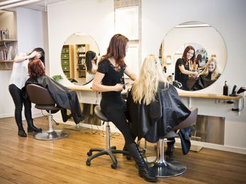 5 Things You Should Never Do at the Salon