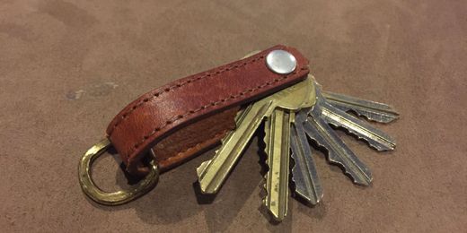 How To Make a Clever Leather Key-Holder for Just a Few Bucks