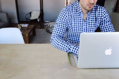 The Pros and Cons of Starting an Online Consulting Business