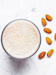 20 All-Natural Ingredients That Make You Prettier