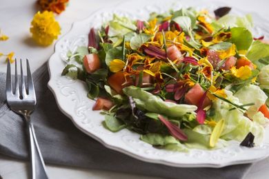 How to work edible flowers into salads, drinks, desserts and more