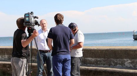 Lighting, Framing, and Sound: How to Capture Amazing Interviews