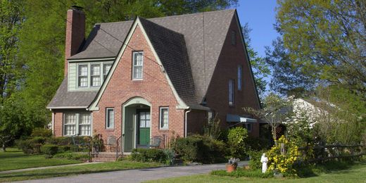 Sears Sold 70,000 Homes From Their Catalog. Are You Living in One?