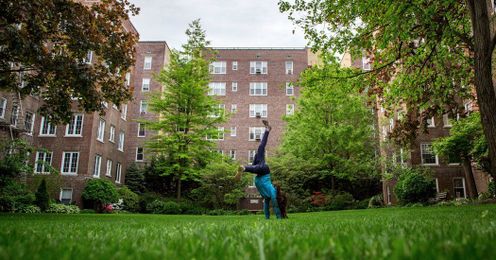 Co-op Wars: Do You Dare Walk on the Grass?