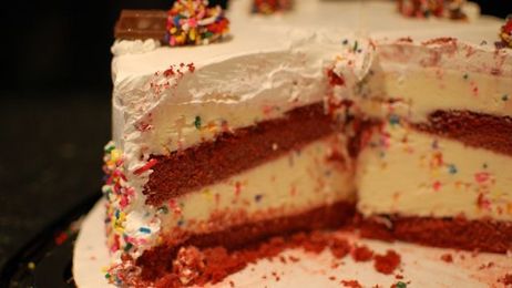 Make Slicing a Frozen Dessert Easier by Resting It On a Warm Kitchen Towel