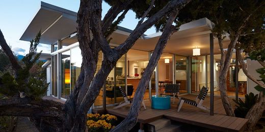 This Incredible House Used to be a Mobile Home