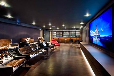 20 Stunning Home Theater Rooms That Inspire You