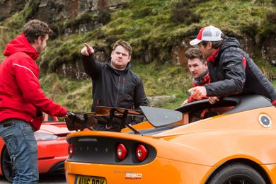 Porsche 718 Boxster S vs Lotus Elise: sports cars compared