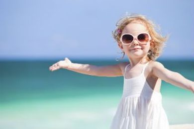 How to choose sunglasses for kids