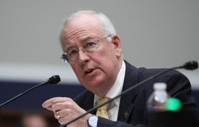 VIDEO: Ken Starr fires up his backhoe, digs himself a deeper crater