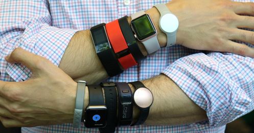 Here's what happens when you wear 10 fitness trackers at once