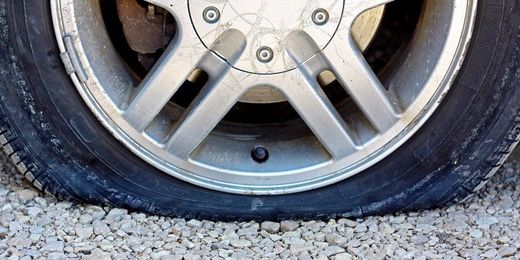 8 things that make changing a tire much, much easier