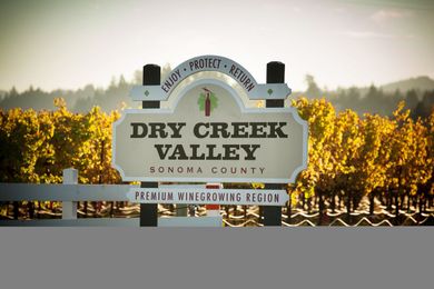 9 Reasons Why You NEED to Visit Sonoma's Dry Creek Valley