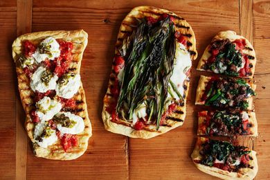 Make Your Pizza on Flatbread—and Grill It
