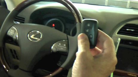 Gary Lazek with Lexus of Memphis explains the Lexus SmartKey