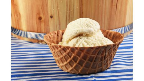 Making hand-cranked ice cream—and passing the torch