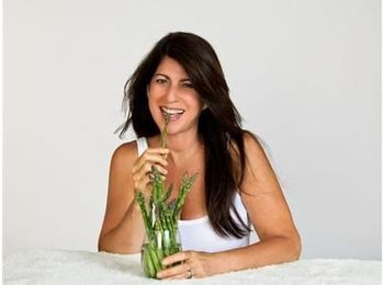 Making your kitchen a "Temptation-Free Zone" with Mari Carmen Pizzaro