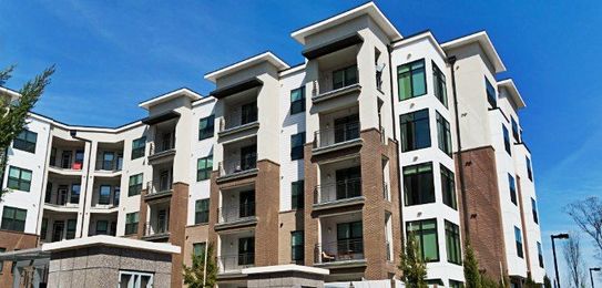 3 Areas to Evaluate When Walking Through Apartment Buildings