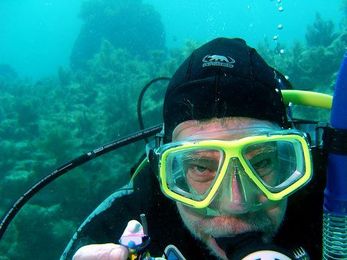 Health Benefits of Scuba Diving for Seniors