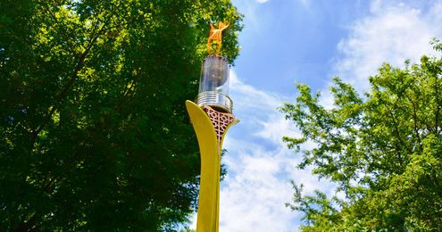 How I made a DIY tiki torch out of skis from Habitat ReStore