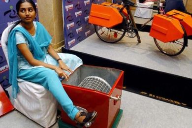 14-year-old girl invents pedal-powered washing machine from bike parts