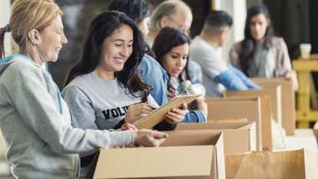 8 Pitfalls CPAs Should Avoid While Volunteering in Your Community